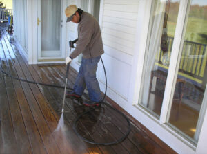 DECK CLEANING & STAINING