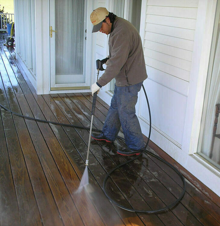 Deck Cleaning expert