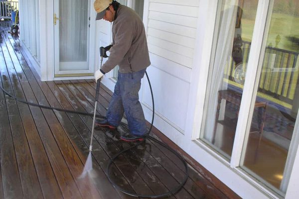 deck pressure technician